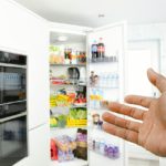 Různé druhy potravin mají v ledničce své pevné místo