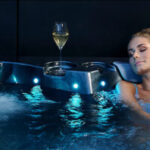 Venkovní vířivka, která vydrží i dvě desetiletí? S IQue žádný problém